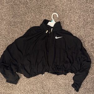 Cropped Nike windbreaker jacket